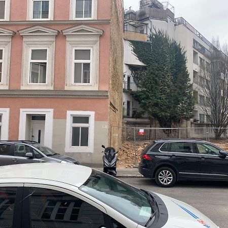 Modern Flat With Parking Space Viena Exterior foto