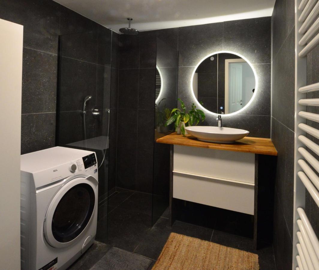 Modern Flat With Parking Space Viena Exterior foto